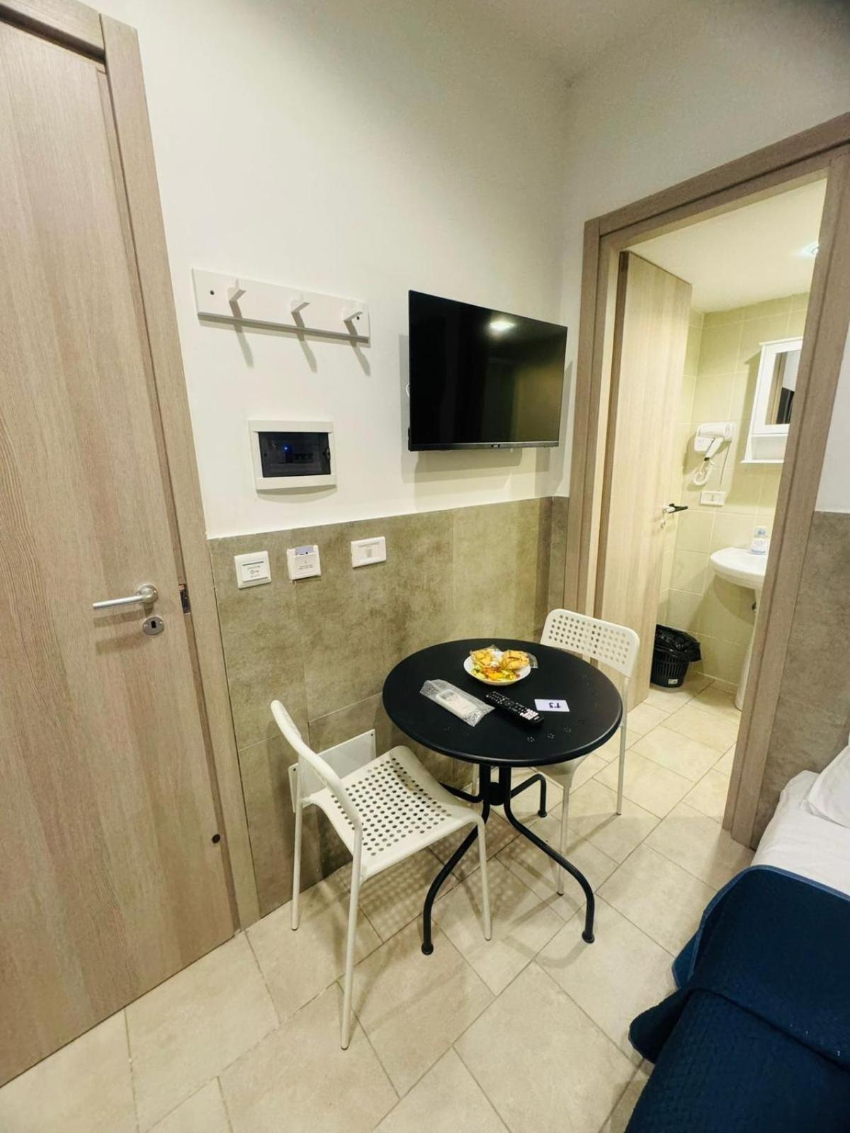 Terrazza Miracoli Napoli Aparthotel Ngoại thất bức ảnh