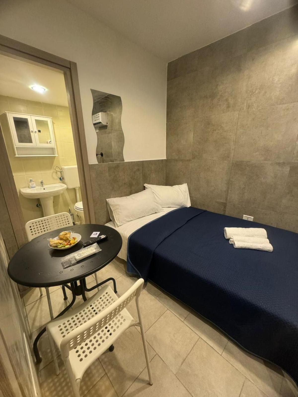 Terrazza Miracoli Napoli Aparthotel Ngoại thất bức ảnh