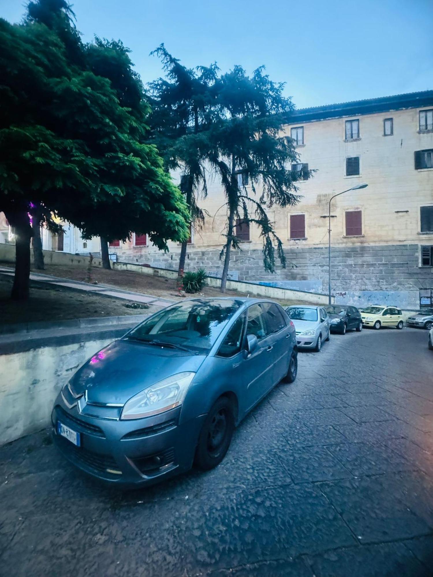 Terrazza Miracoli Napoli Aparthotel Ngoại thất bức ảnh